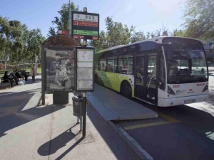 Sant Cugat reduce a la mitad el precio del tarjeta de autobús urbano