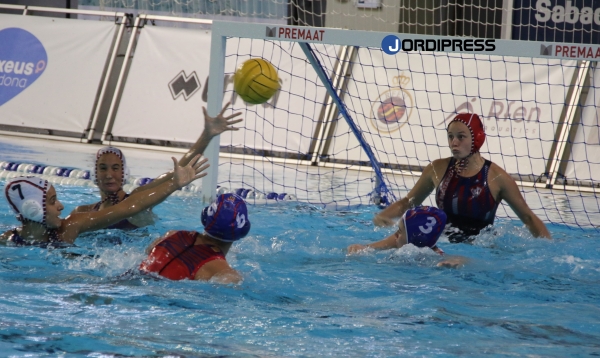 Martina Cardona con 17 años marcó 4 de los goles del Terrassa