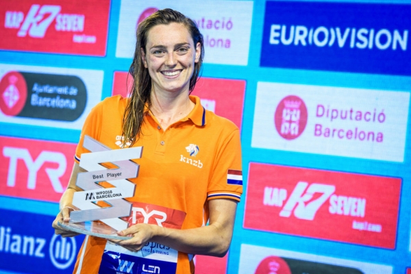 El Club se refuerza con Irene González y las holandesas Van der Slot y Keuning