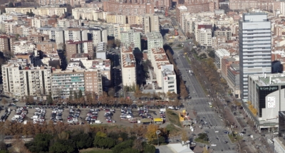 Nou intent per edificar al parking de terra de l&#039;Eix Macià i també fer un Pavelló d&#039;Esports als Merinals