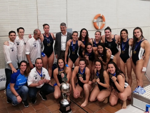 El CN Sabadell cierra en Sant Andreu (13-16) la temporada perfecta con su novena liga consecutiva