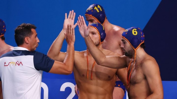 España sigue ganado en waterpolo