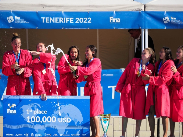 Espanya guanya la Lliga Mundial amb 8 waterpolistes del Club