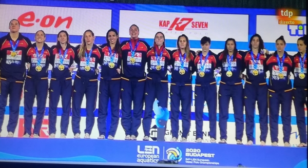 Bicampeonas de Europa de waterpolo tras ganar a Rusia (13-12) con una estelar Maica García