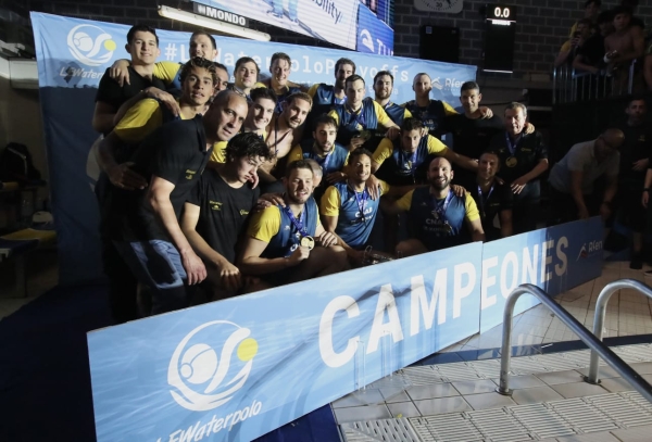 El Atlètic Barceloneta gana ante el Sabadell su liga número 23