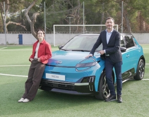 Aitana Bonmatí y el nuevo Nissan Micra 100% eléctrico