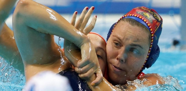 9-13: España pierde tras encajar un parcial final de 1-5 ante Italia