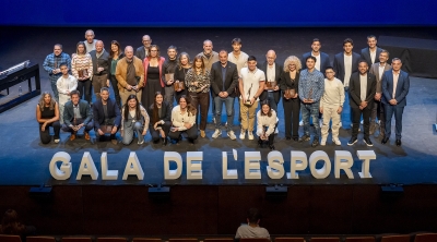 Foto de familia amb els protagonistes de la Gala