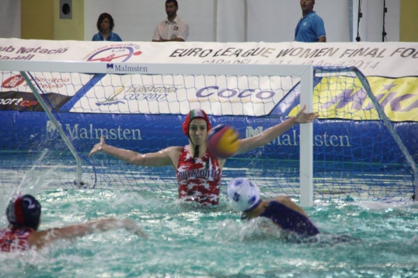 CN Sabadell 15 Orizzonte Catania 9. A la final