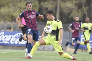 El Sabadell perd a Osca el primer partit de la pretemporada