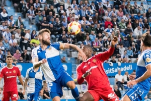 El Sabadell deleita ante el Nàstic pero sin marcar