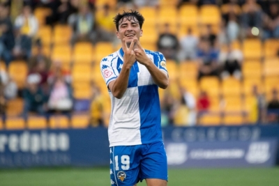 Doblete de Javi López Pinto